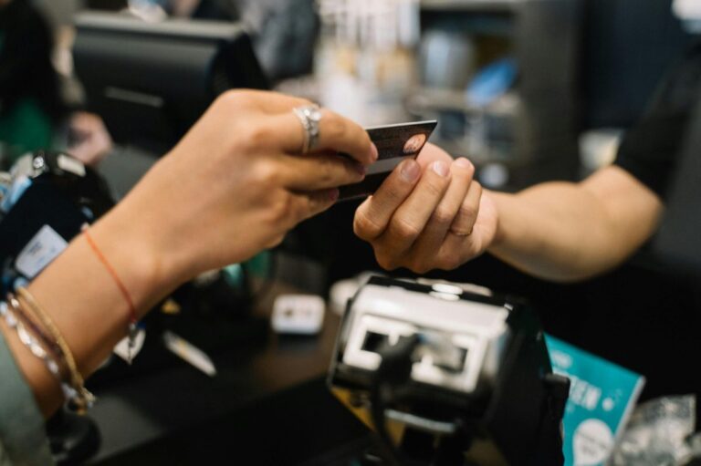 Credit card payment at store checkout